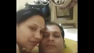 desi indian couple fling wife give a nice blowjob